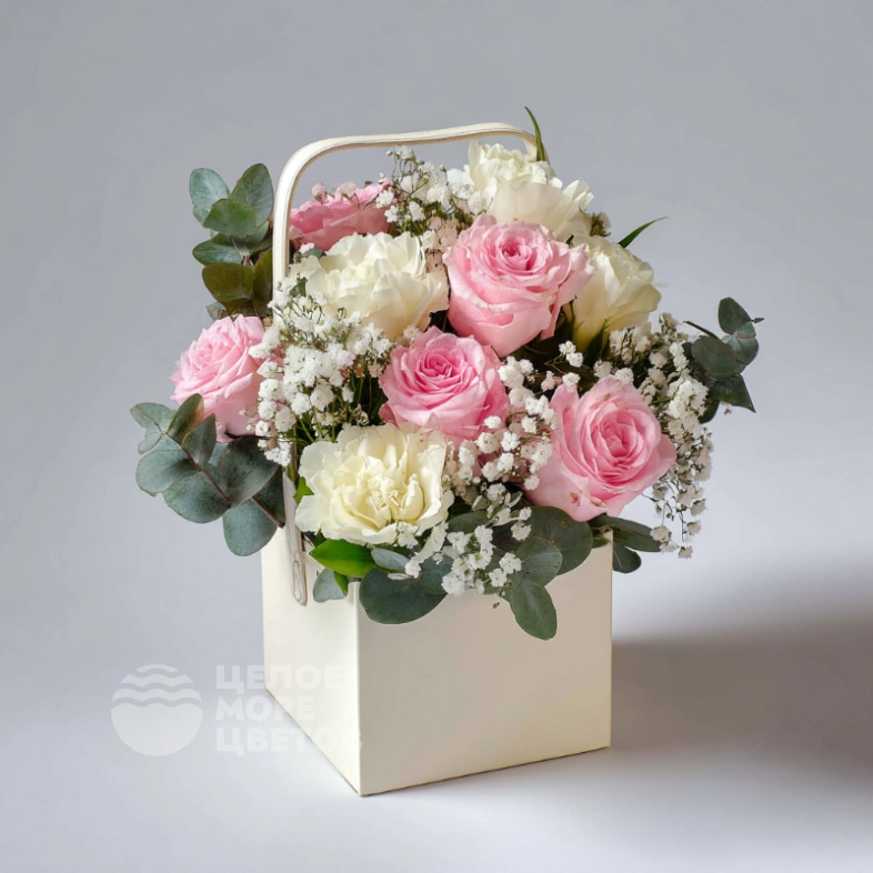 Композиция в сумочке &laquo;Сладкий сюрприз&raquo;