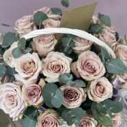 Корзина из 23 роз 1