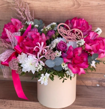 Композиция в шляпной коробке Романтика