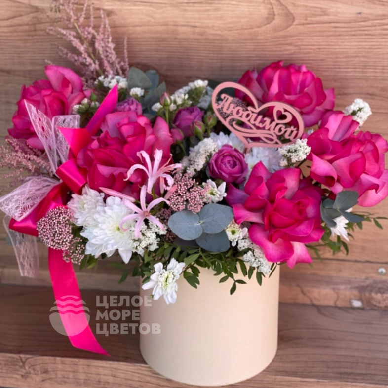 Композиция в шляпной коробке Романтика