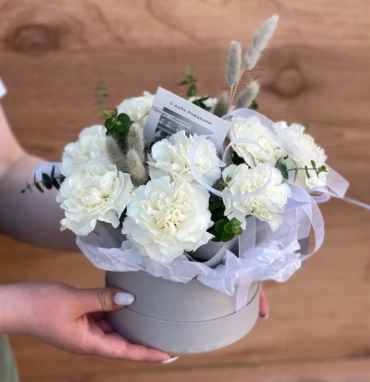 Коробочка с диантусами