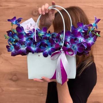 Сумочка с дендробиумом Ультрафиолет