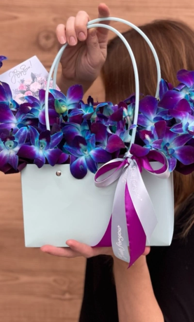 Сумочка с дендробиумом Ультрафиолет