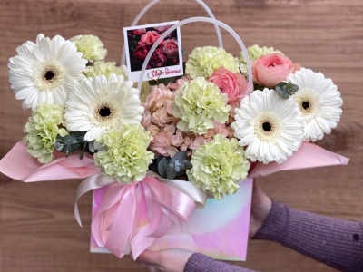 Композиция в сумочке Фисташковый десерт