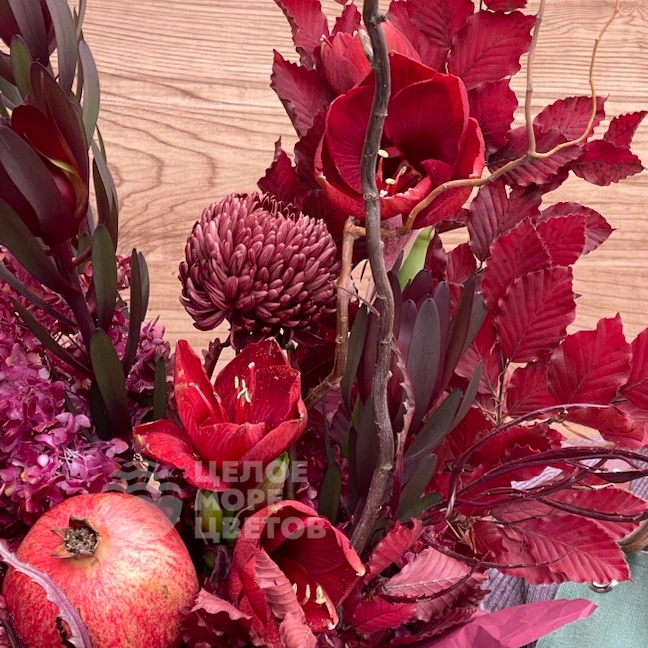 Композиция Гранатовый браслет