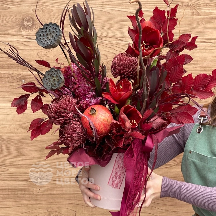 Композиция Гранатовый браслет