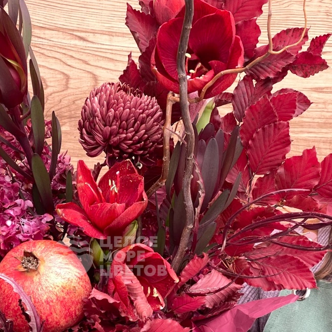 Композиция Гранатовый браслет