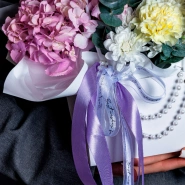 Сумочка для любимой с гортензией и диантусами 2