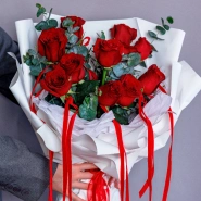 Букет красных роз &laquo;Аленький цветочек&raquo; 1