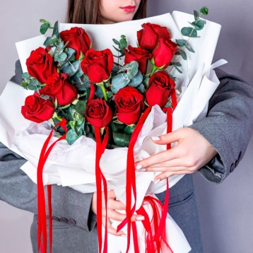 Букет красных роз «Аленький цветочек»