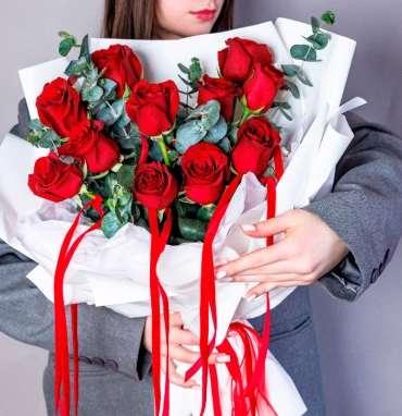 Букет красных роз «Аленький цветочек»