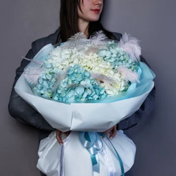 Букет «Анна Павлова» с гортензиями 