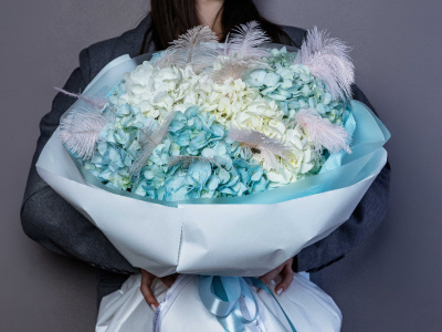 Букет «Анна Павлова» с гортензиями 