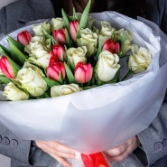 Букет из тюльпанов с розами &laquo;Для любимой&raquo; 2