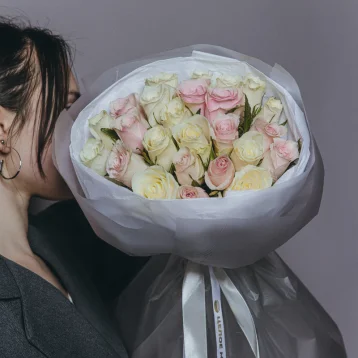 букет из кенийской розы 25шт