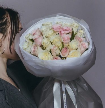 букет из кенийской розы 25шт