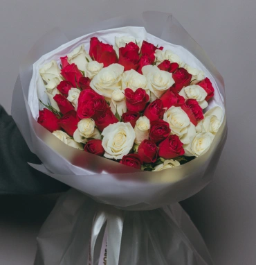 Букет из 51 розы Кения «Малинка»