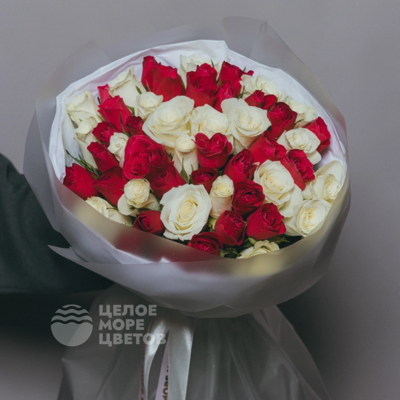 Букет из 51 розы Кения &laquo;Малинка&raquo;