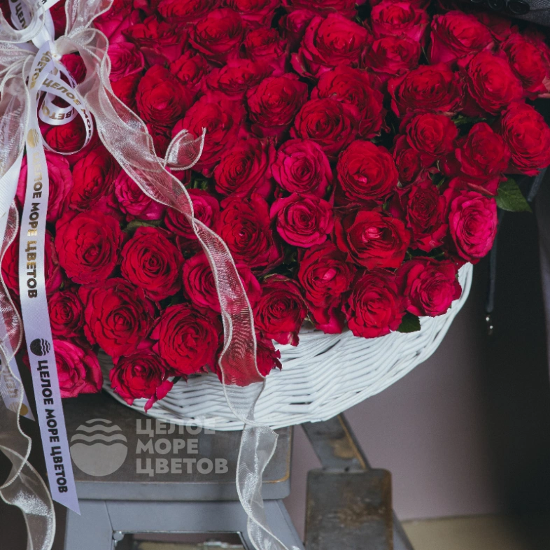 Корзина самой любимой 165роз