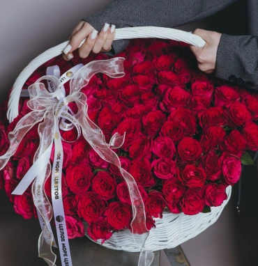 Корзина самой любимой 165роз