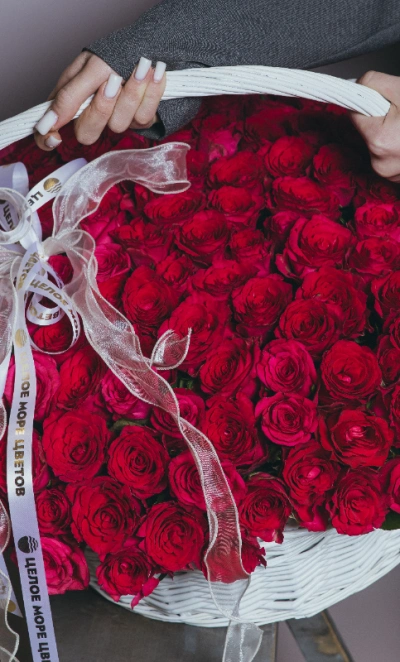 Корзина самой любимой 165роз