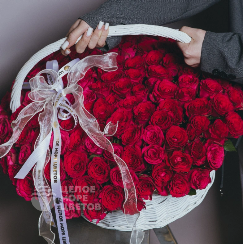 Корзина самой любимой 165роз