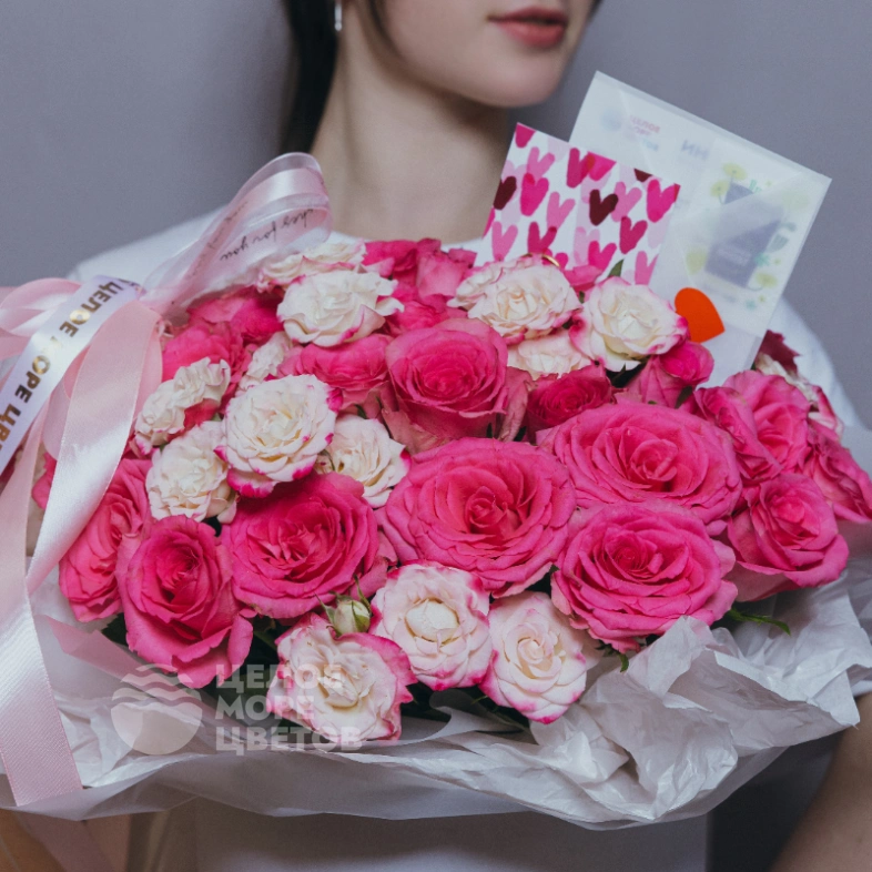 Композиция с розами &laquo;Само очарование&raquo;