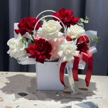 Сумочка с французскими розами «Для Любимой» 