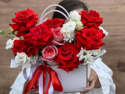 Композиция с французской розой Нина 