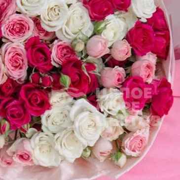 Букет из кустовых розочек 