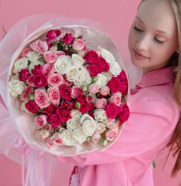 Букет из кустовых розочек 