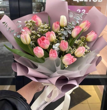 Букет с тюльпанами «Очарование»