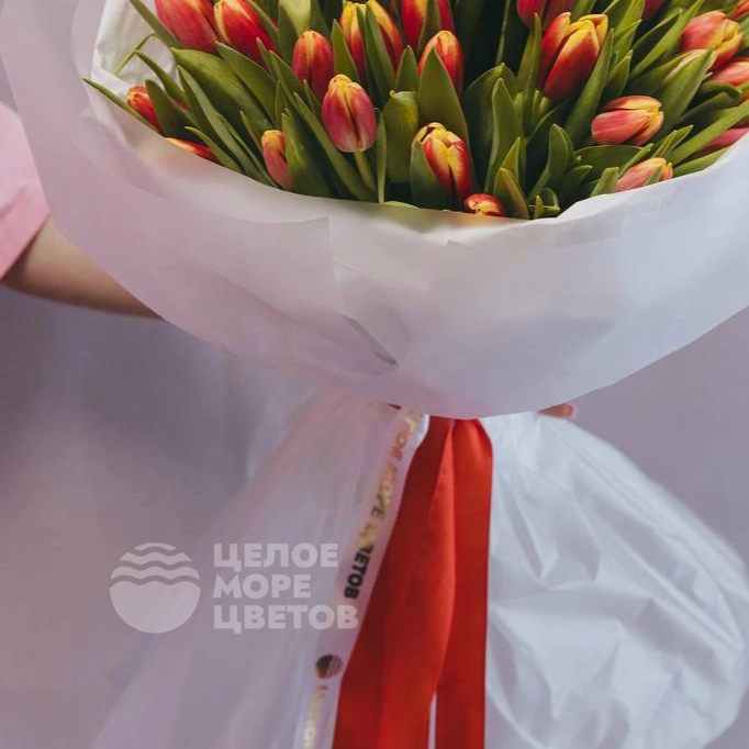 букет из 51 оранжевого тюльпана 