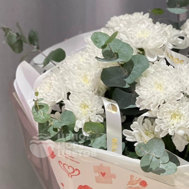 Букет из хризантем &laquo;Светлая искра&raquo;