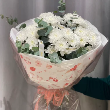 Букет из хризантем «Светлая искра»