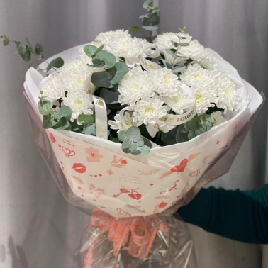 Букет из хризантем «Светлая искра»