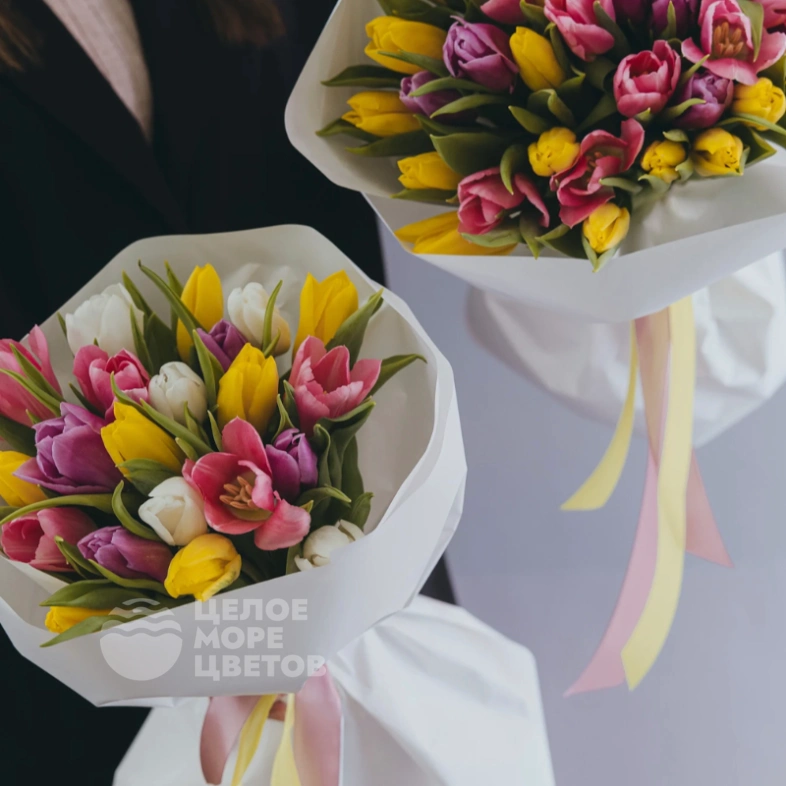 Букет из тюльпанов микс &laquo;Аромат любви&raquo;