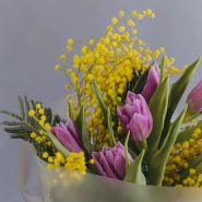 Букет с 7 тюльпанами и мимозой  1