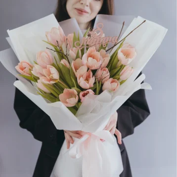 Букет из премиум тюльпанов 25 шт