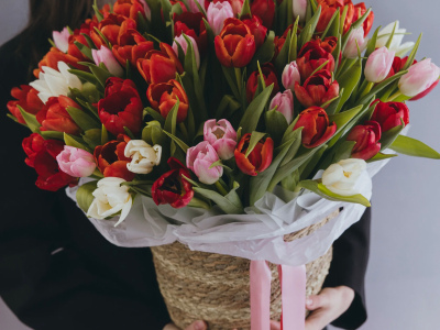 Корзина «Весенний поцелуй»