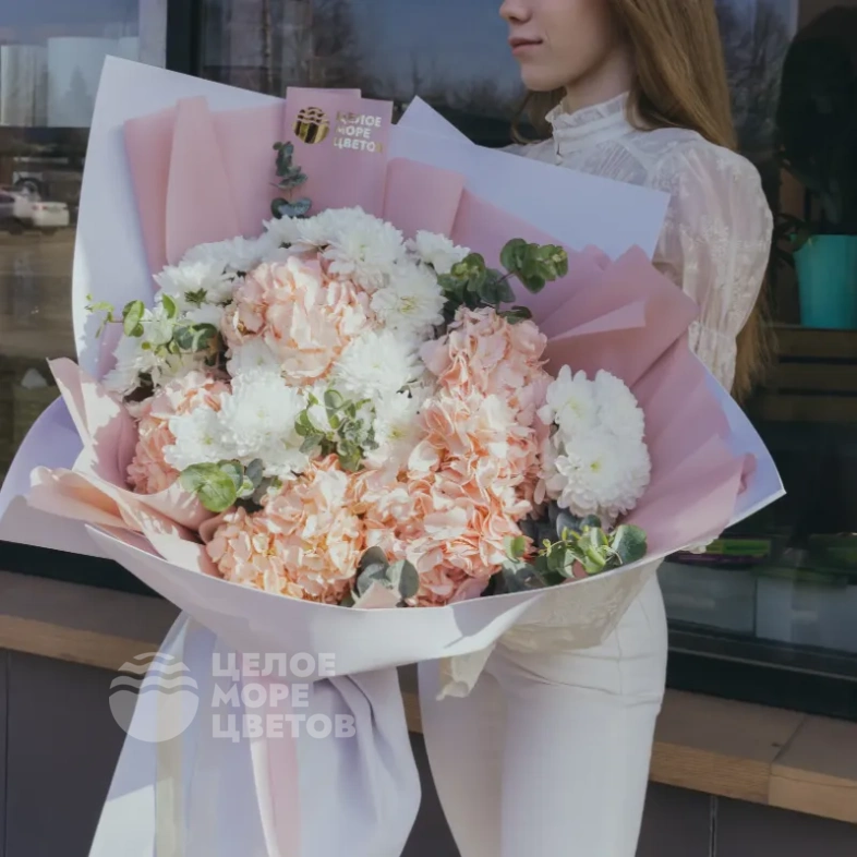 Букет-гигант &laquo;Аромат гортензий&raquo;