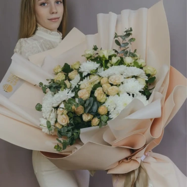Авторский букет-гигант «Кремовый пирог»