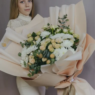 Авторский букет-гигант «Кремовый пирог»