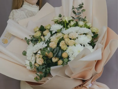 Авторский букет-гигант «Кремовый пирог»