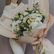 Авторский букет-гигант &laquo;Кремовый пирог&raquo; 3