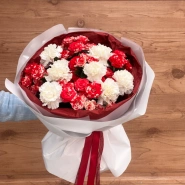 Букет с диантусами и розами 3